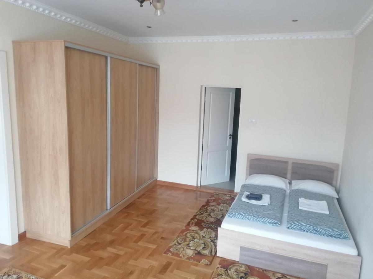 Apartament Inn Sibiu Esterno foto